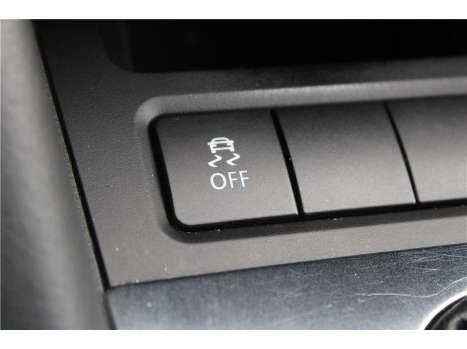 Used 2013 Volkswagen Jetta TDI image 25