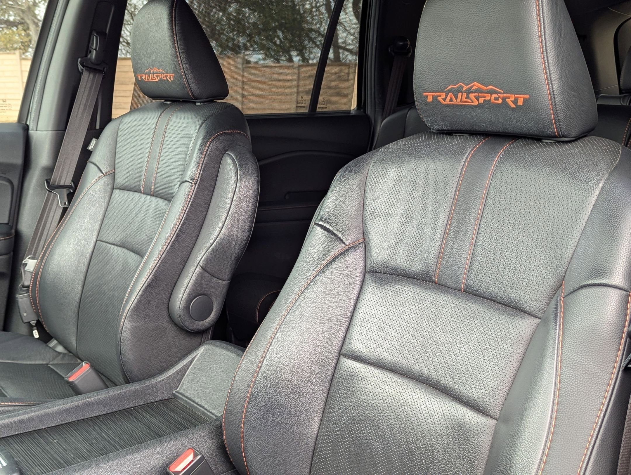 Used 2022 Honda Pilot TrailSport image 14