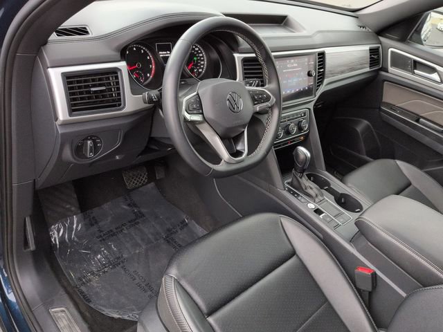Used 2021 Volkswagen Atlas Cross Sport SE w/ Panoramic Sunroof Package FWD image 18