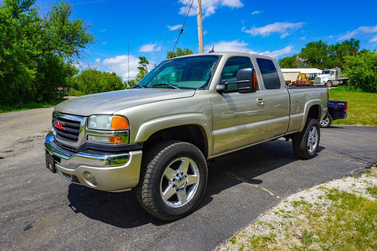 Used 2005 GMC Sierra 2500 SLT w/ Heavy-Duty Power Package AWD/4WD image 7