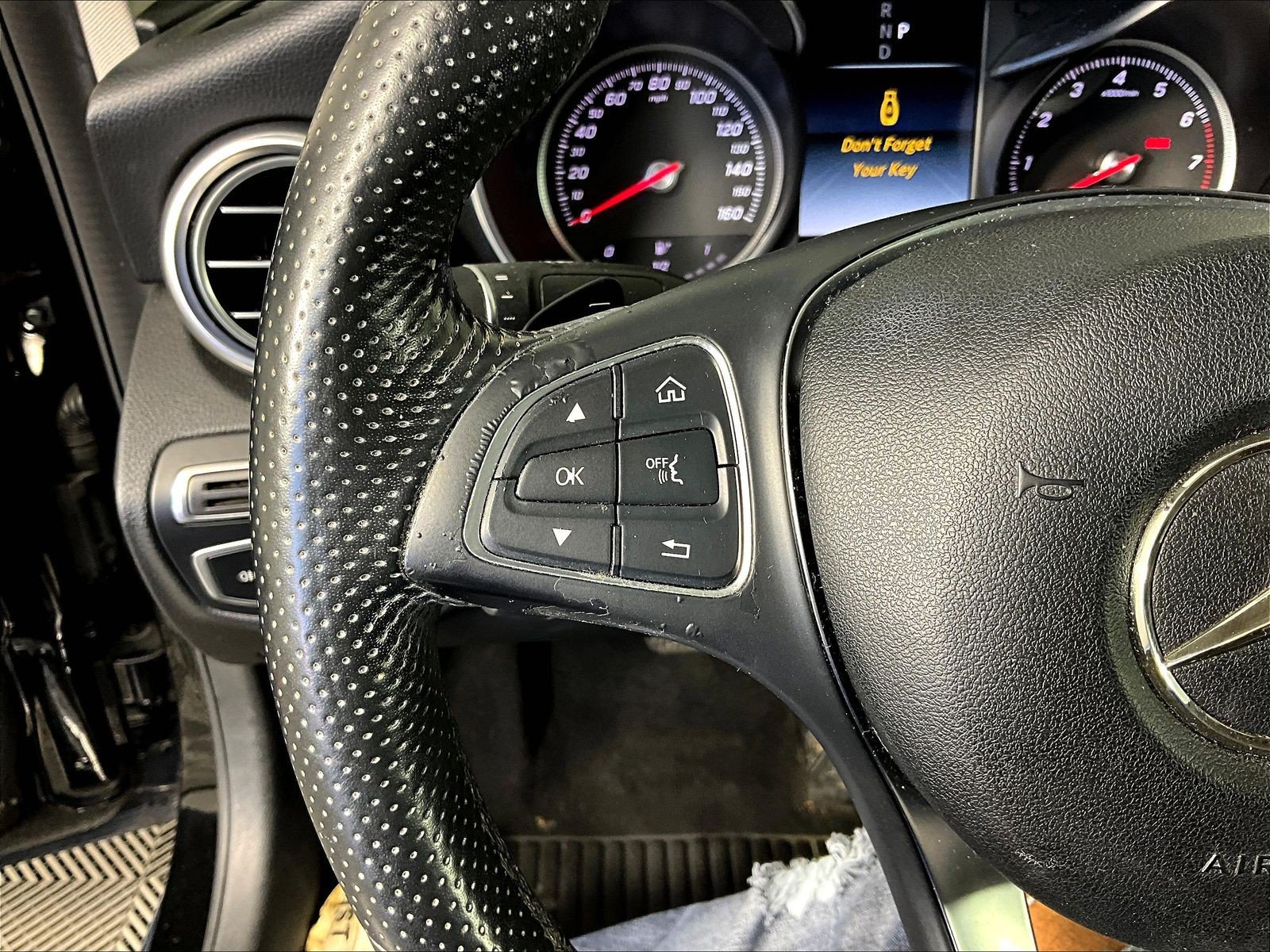 Used 2018 Mercedes-Benz C 300 4MATIC Sedan image 10