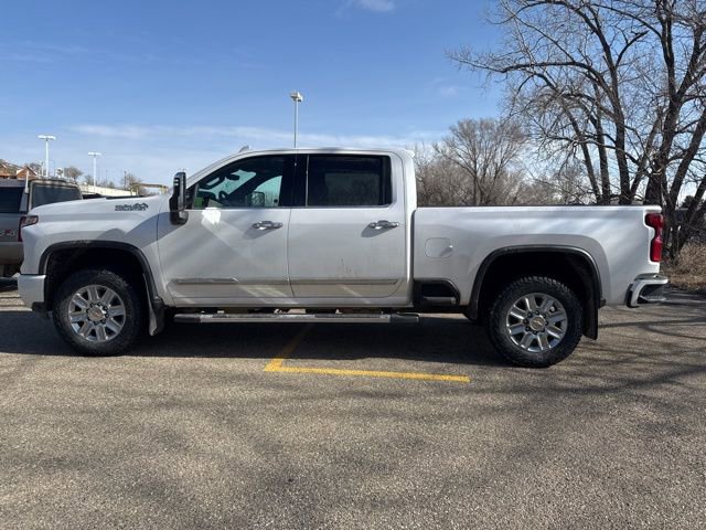 Used 2024 Chevrolet Silverado 2500 High Country w/ High Country Premium Package image 7