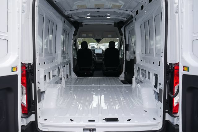 New 2026 Ford Transit 250 148 Medium Roof RWD image 9