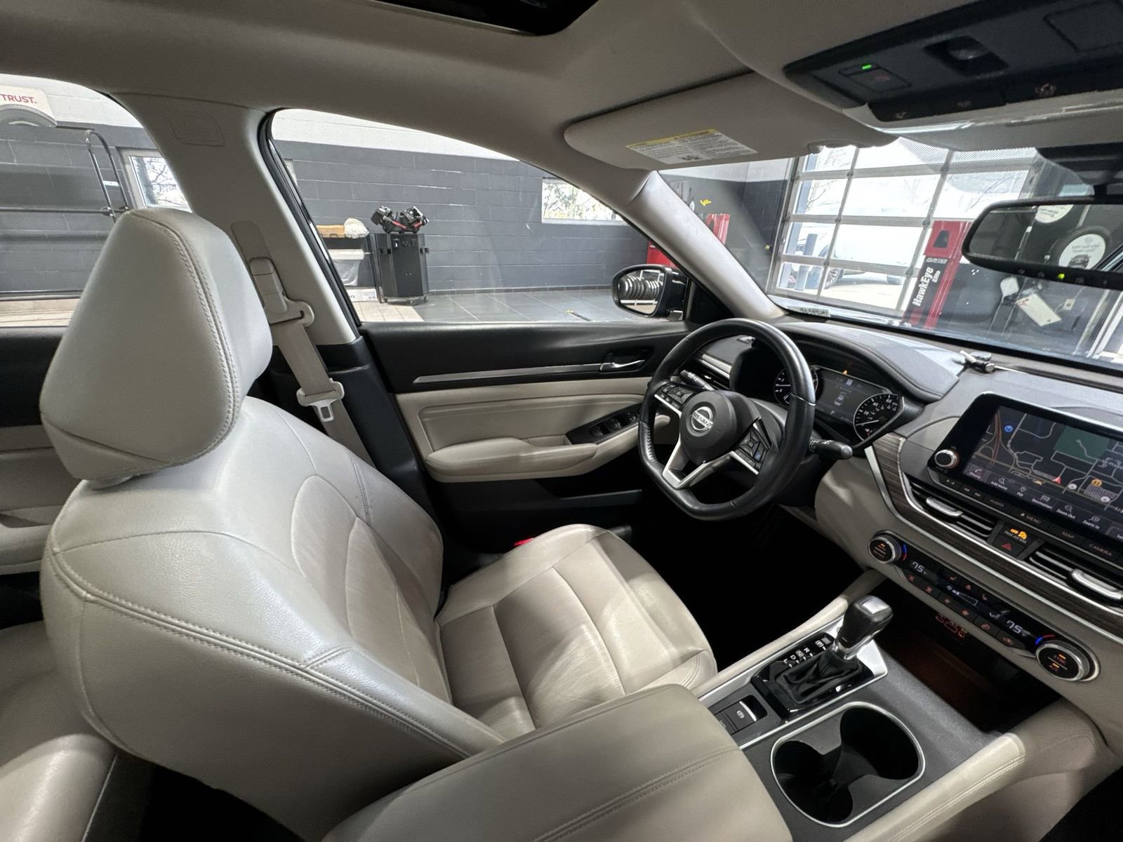 Certified 2019 Nissan Altima 2.5 Platinum AWD/4WD image 7