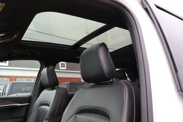 New 2026 Jeep Grand Cherokee Limited w/ Limited Altitude Package AWD/4WD image 26