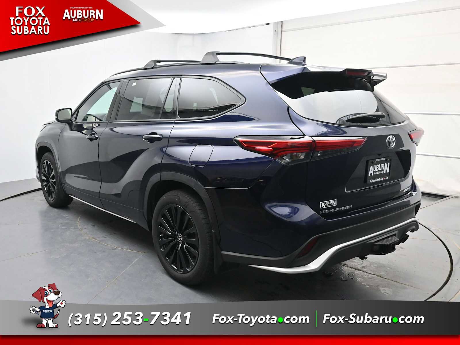 Used 2023 Toyota Highlander XSE AWD/4WD image 11