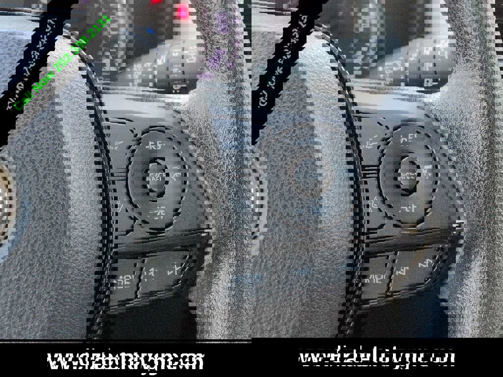 Used 2022 Toyota RAV4 XLE w/ Convenience Package image 27