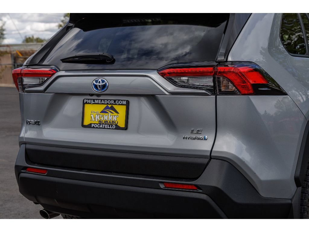 Used 2024 Toyota RAV4 LE AWD/4WD image 29