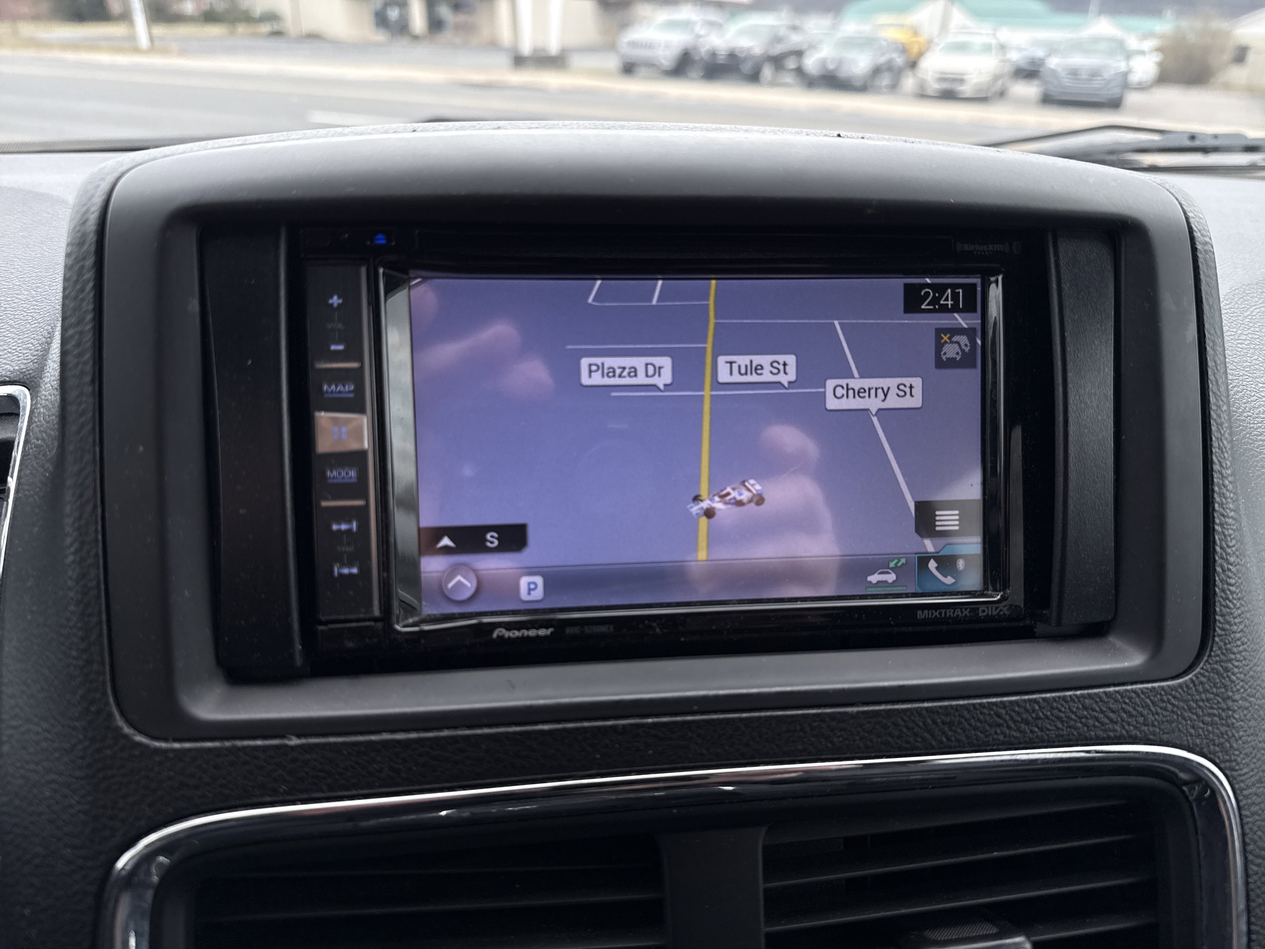 Used 2015 Dodge Grand Caravan R/T image 28