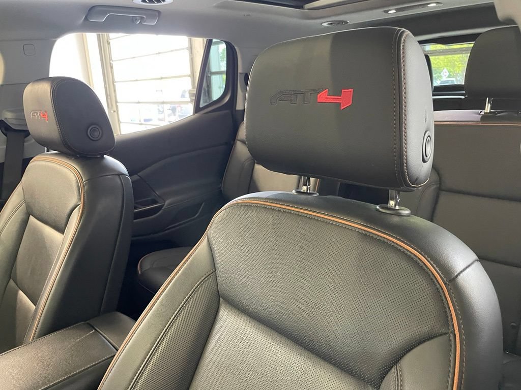 Used 2022 GMC Acadia AT4 w/ Technology Package AWD/4WD image 24