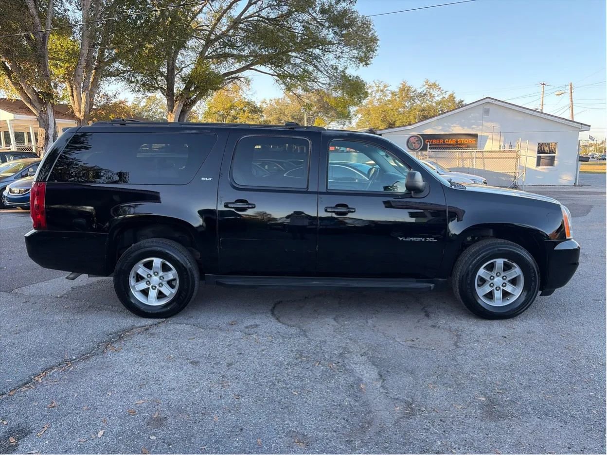 Used 2013 GMC Yukon XL SLT image 4