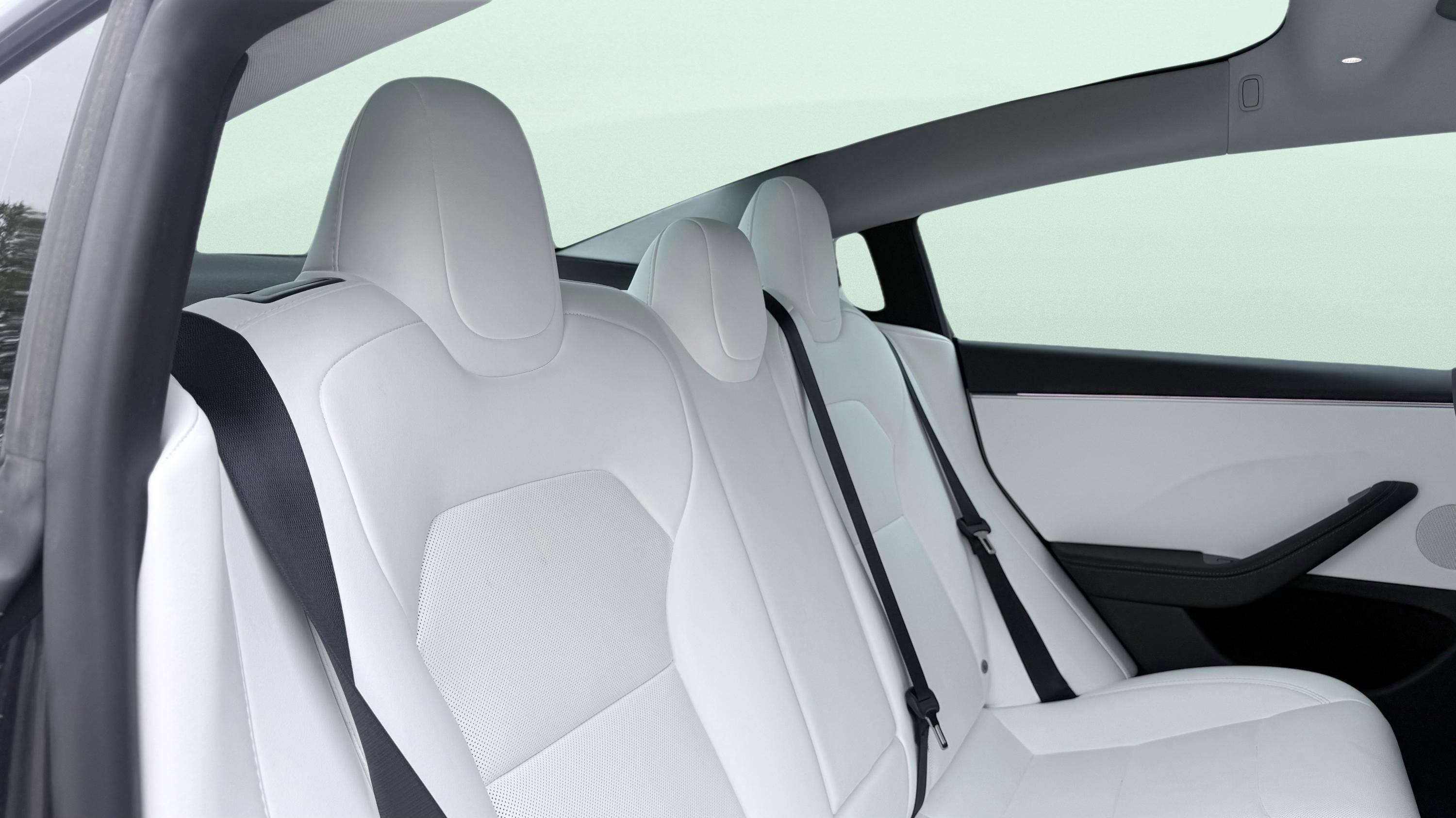 Used 2024 Tesla Model 3 Long Range image 40