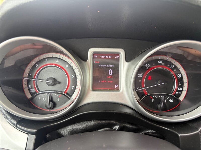 Used 2012 Dodge Journey SXT w/ Popular Equipment Group FWD image 12