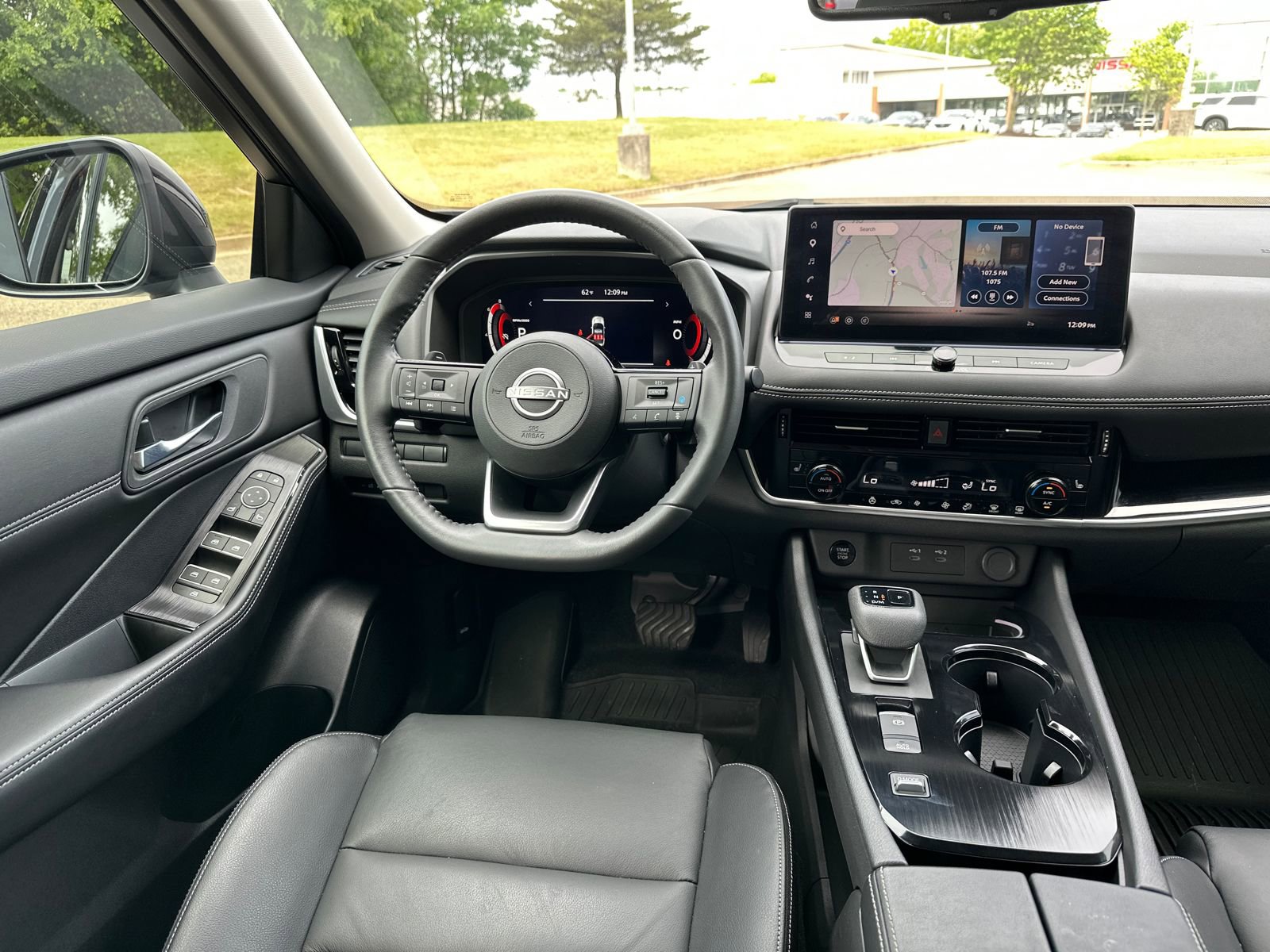 Certified 2024 Nissan Rogue SL FWD image 21