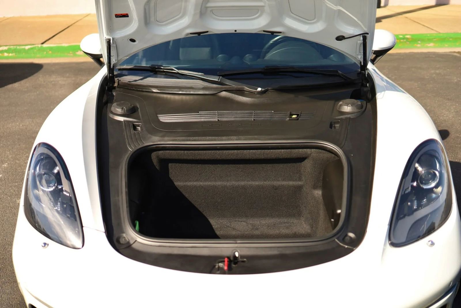 Used 2019 Porsche 718 Cayman RWD image 54