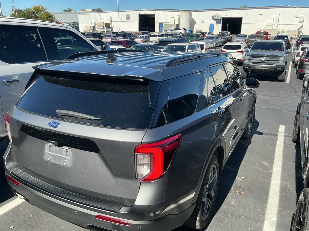 Used 2022 Ford Explorer ST-Line AWD/4WD image 8
