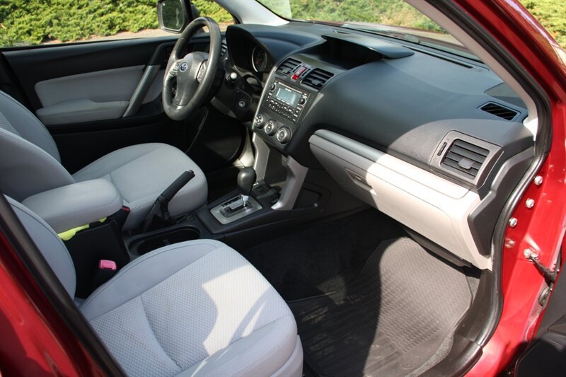 Used 2015 Subaru Forester 2.5i Premium w/ All-Weather Package AWD/4WD image 14