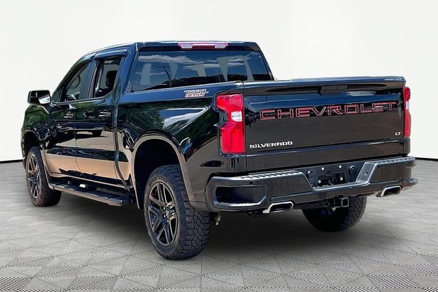 Used 2021 Chevrolet Silverado 1500 LT Trail Boss w/ Bed Protection Package AWD/4WD image 4