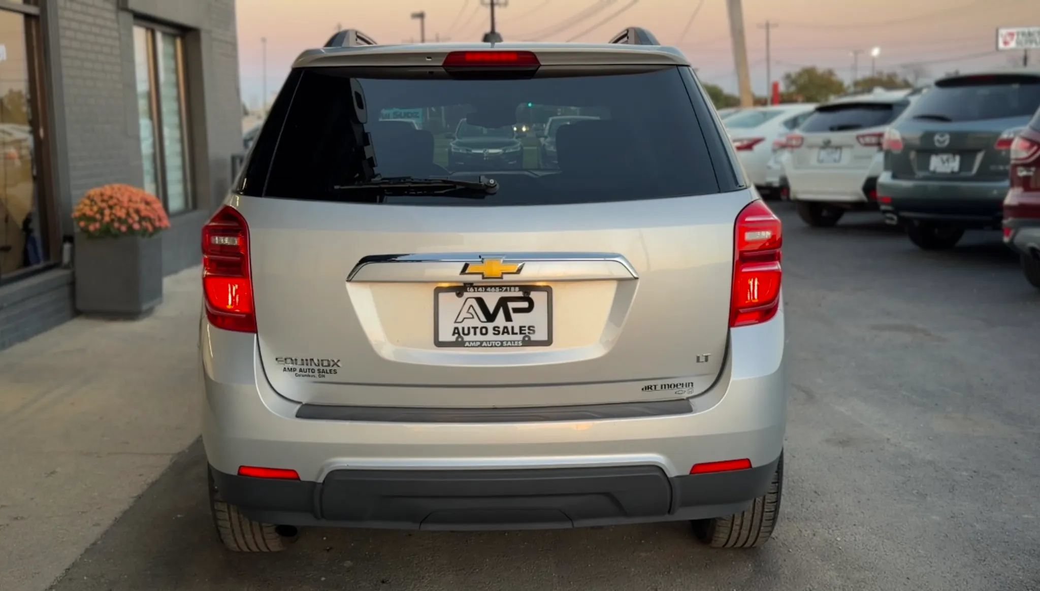 Used 2017 Chevrolet Equinox LT w/ Convenience Package FWD image 3
