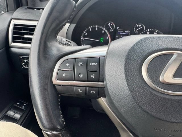 Used 2023 Lexus GX 460 Premium w/ Accessory Package AWD/4WD image 13