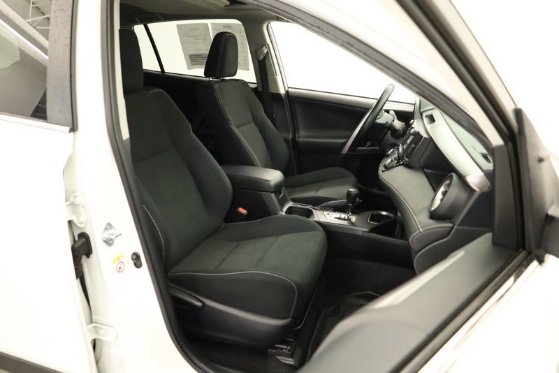 Used 2016 Toyota RAV4 XLE image 32