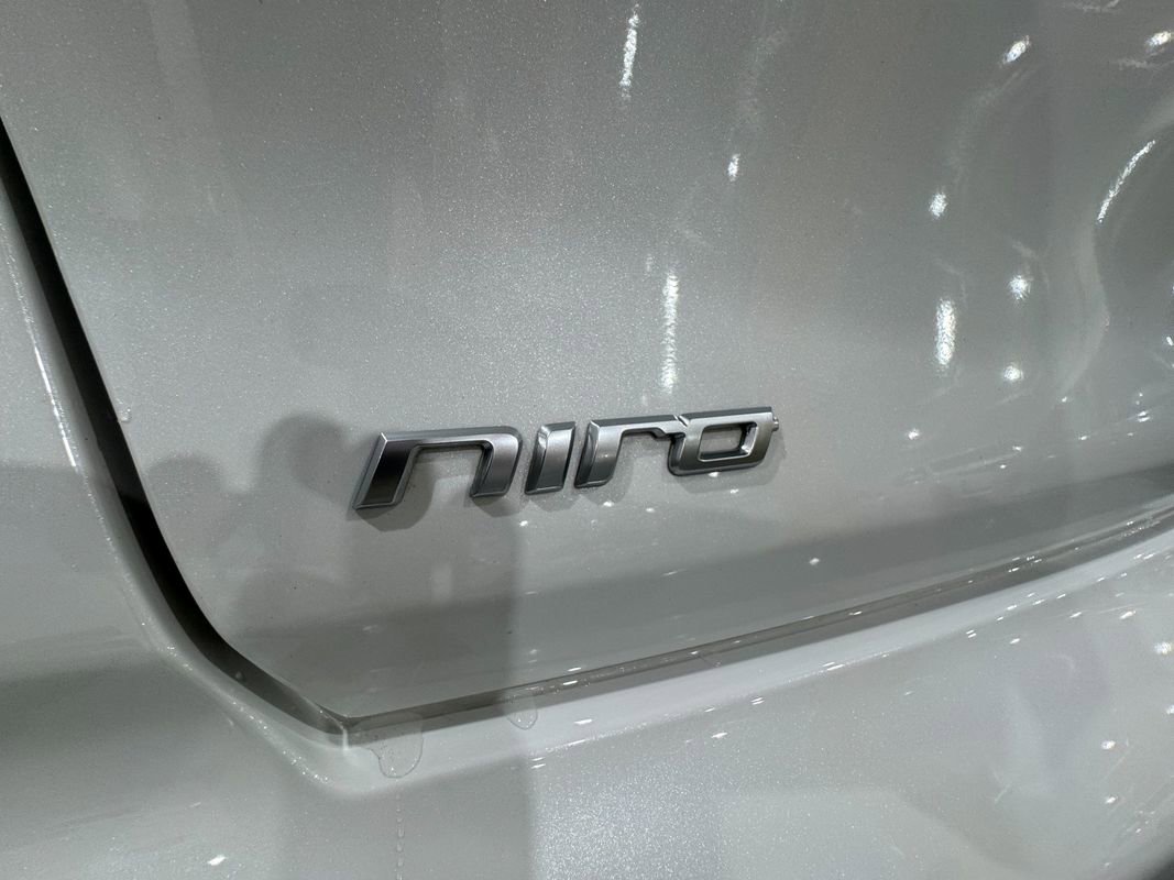 Used 2019 Kia Niro LX image 37