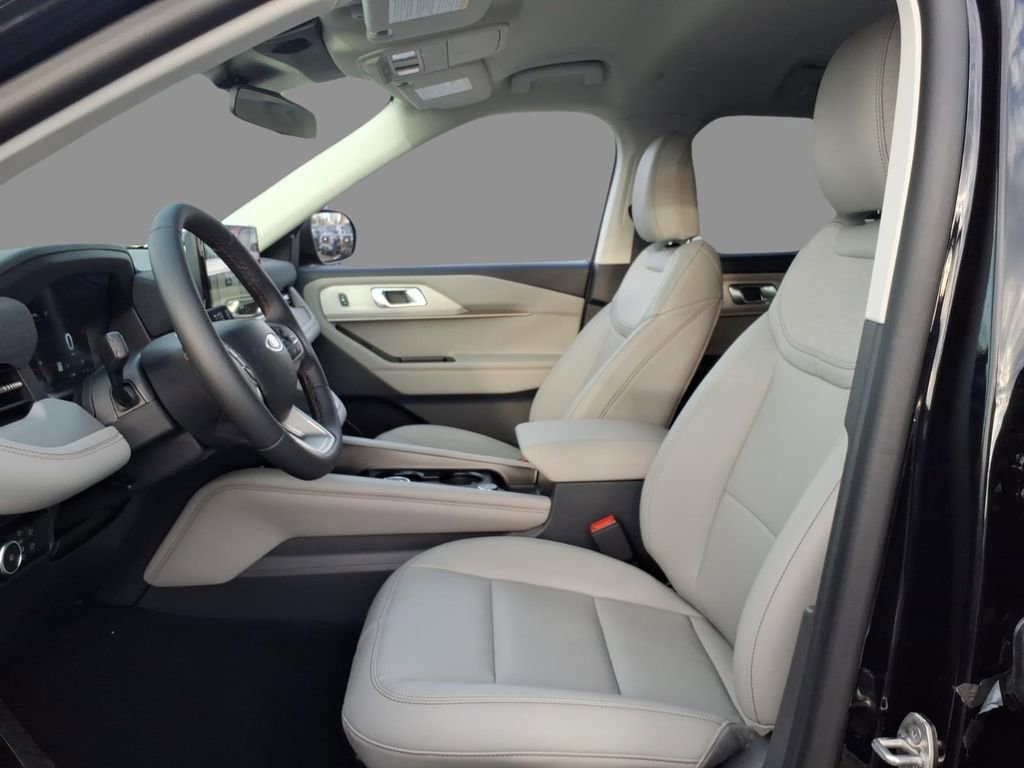 New 2026 Ford Explorer Active image 19