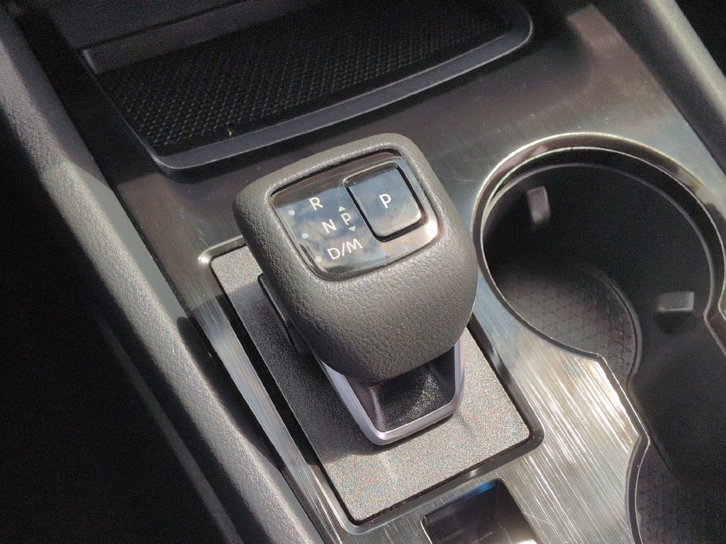 Used 2025 Nissan Rogue SV AWD/4WD image 20