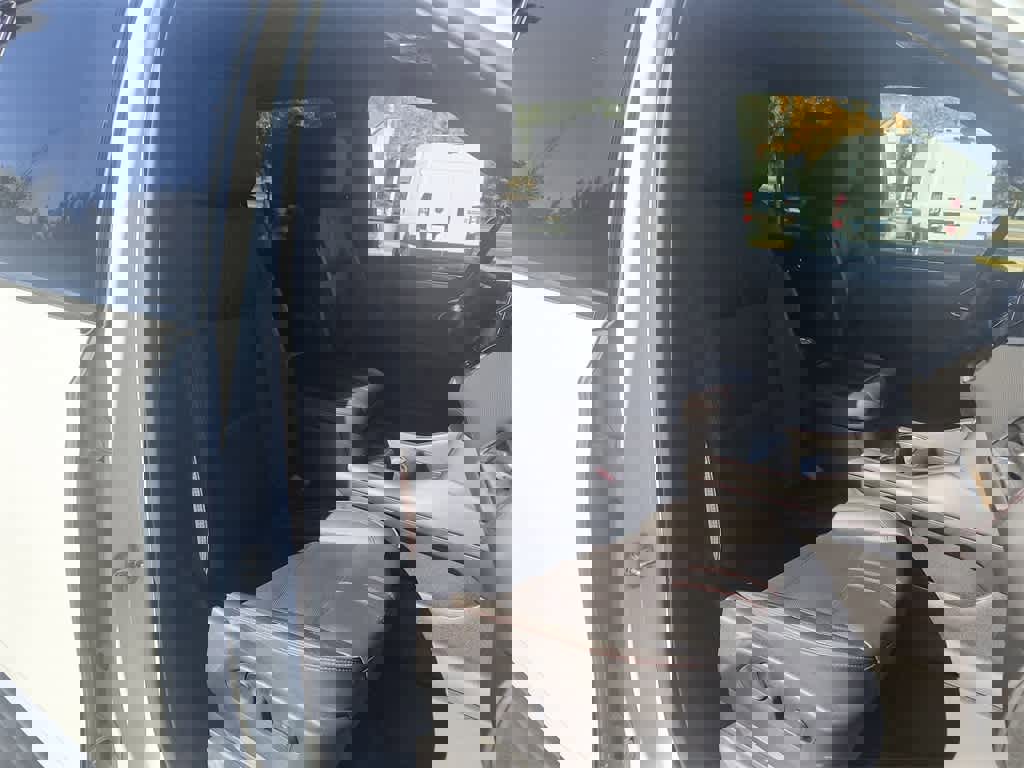 Used 2021 Chevrolet Suburban RST w/ Luxury Package image 24