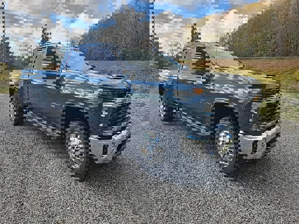 New 2026 Chevrolet Silverado 3500 LT w/ All Star Edition image 6