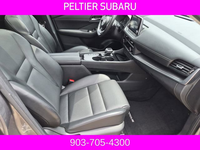 Used 2024 Nissan Rogue SV w/ SV Premium Package FWD image 11