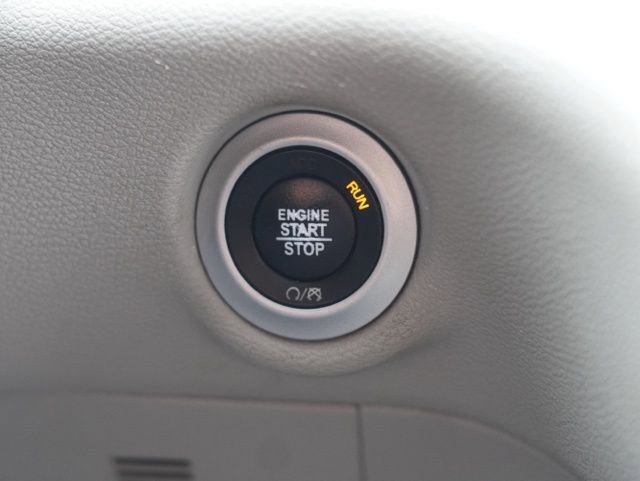 Used 2020 Chrysler Pacifica Touring-L image 21