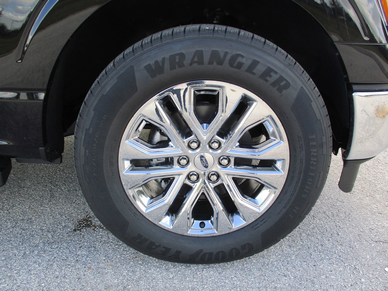 Used 2024 Ford F150 XLT w/ Equipment Group 303A High image 9