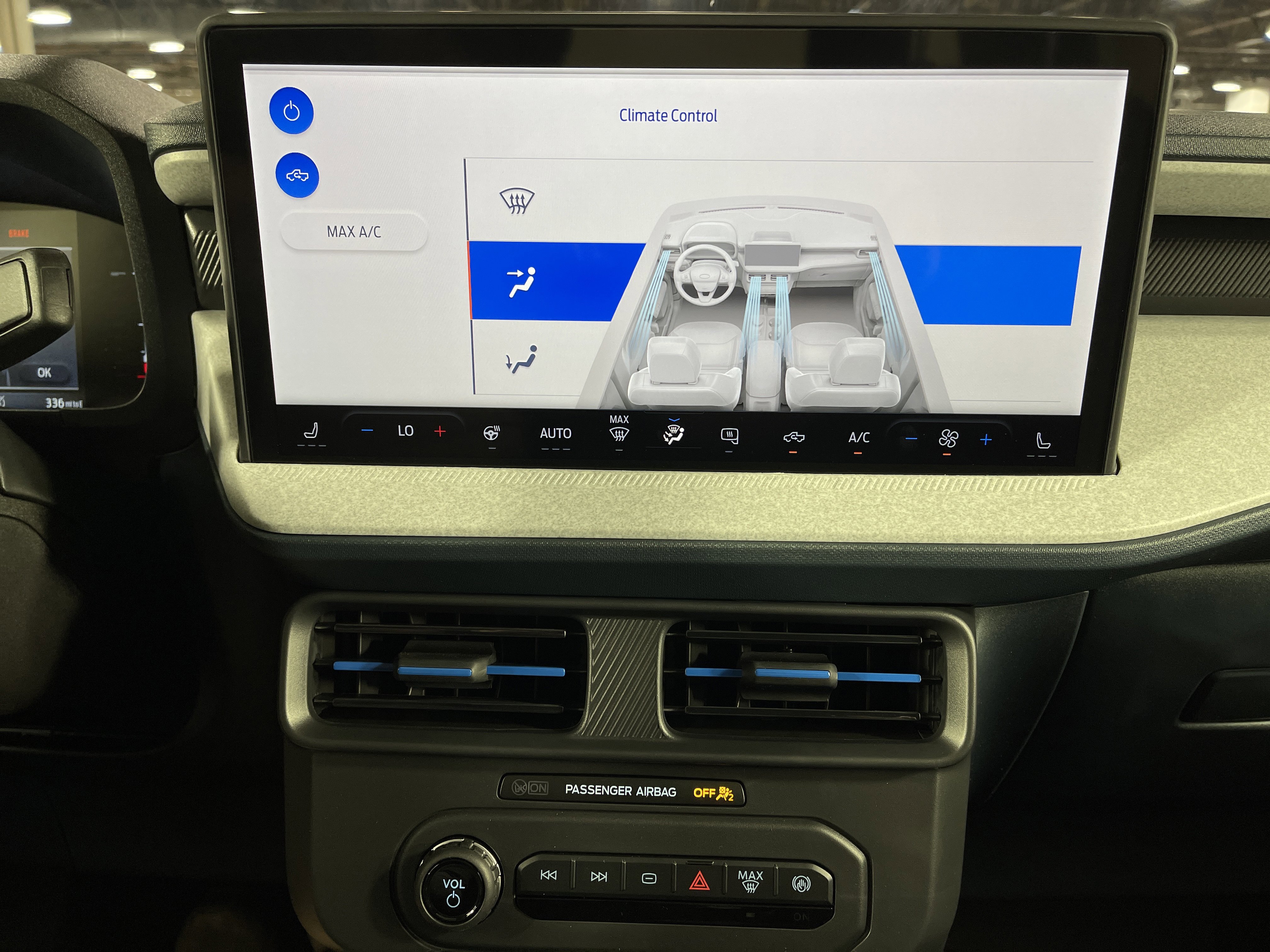 New 2025 Ford Maverick XLT w/ XLT Luxury Package image 26