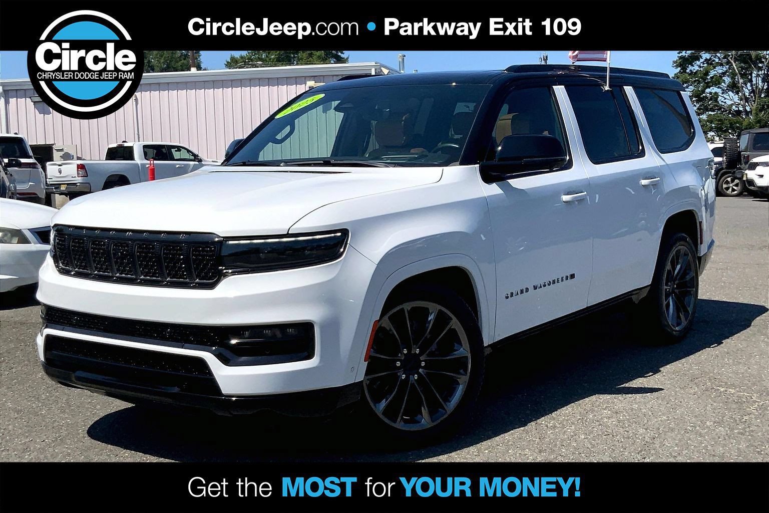 Certified 2025 Jeep Grand Wagoneer Series III w/ Rear Seat Video Group 1 AWD/4WD image 1