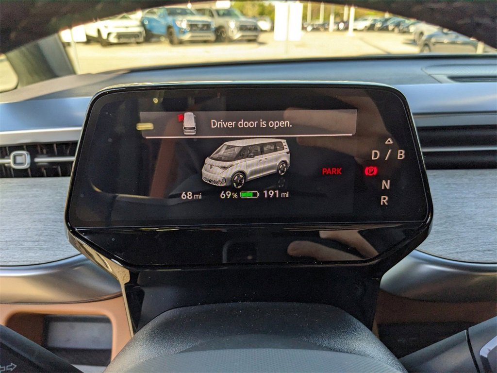 New 2025 Volkswagen ID. Buzz Pro S Plus image 25