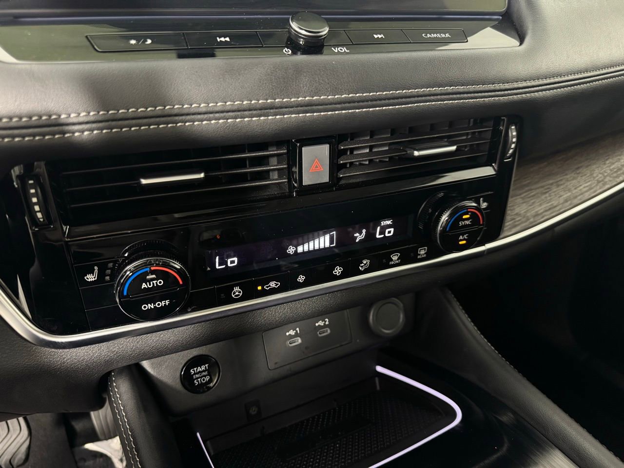 Used 2025 Nissan Rogue Platinum image 21