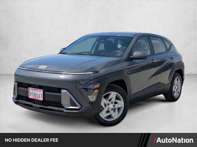 Certified 2025 Hyundai Kona SE FWD image 1