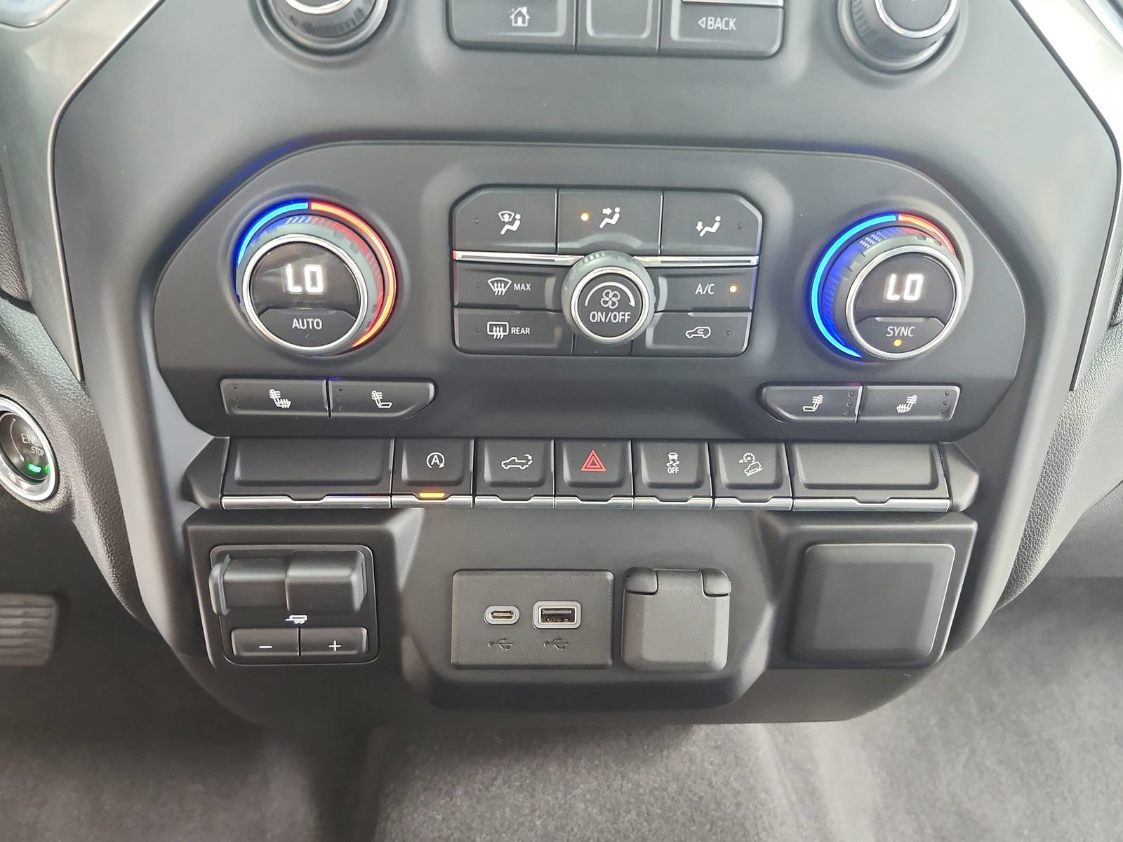 Used 2019 Chevrolet Silverado 1500 LT w/ All-Star Edition AWD/4WD image 27