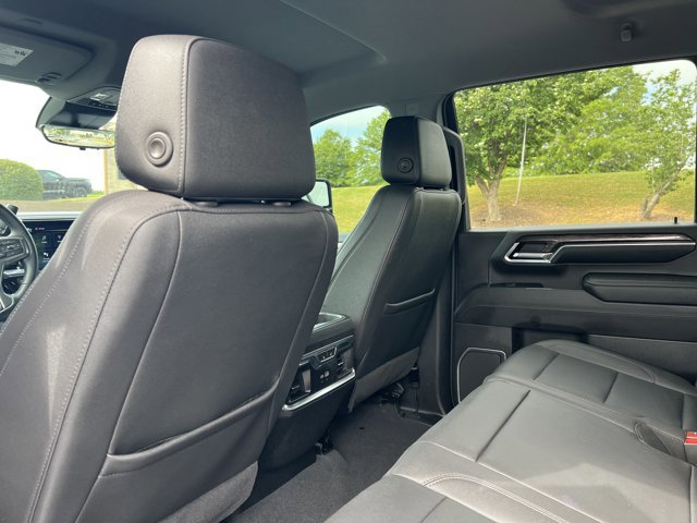 Used 2024 Chevrolet Silverado 3500 LTZ w/ LTZ Plus Package AWD/4WD image 17