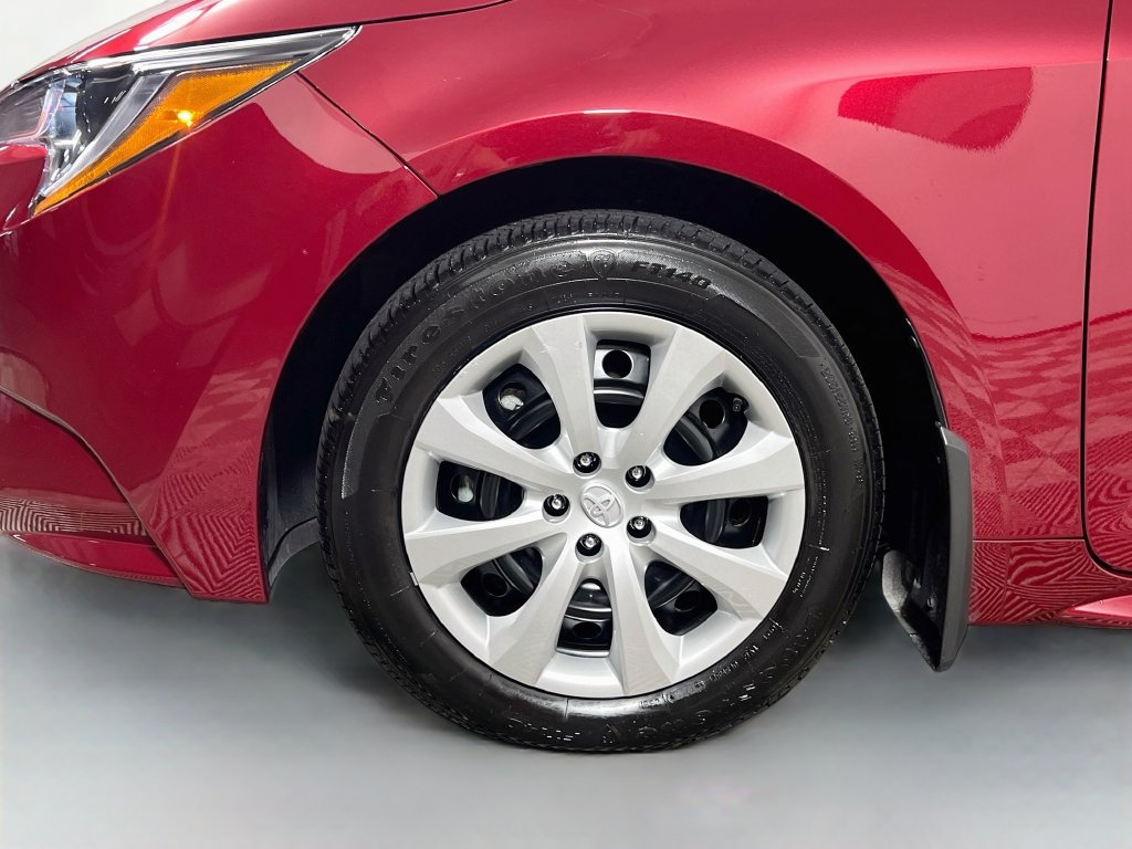 Used 2026 Toyota Corolla LE FWD image 11