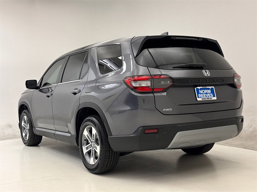 New 2025 Honda Pilot EX-L image 7