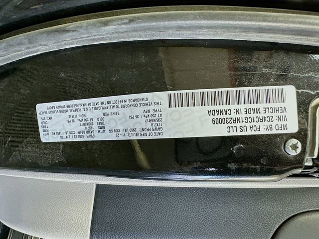 Used 2022 Chrysler Voyager LX image 31