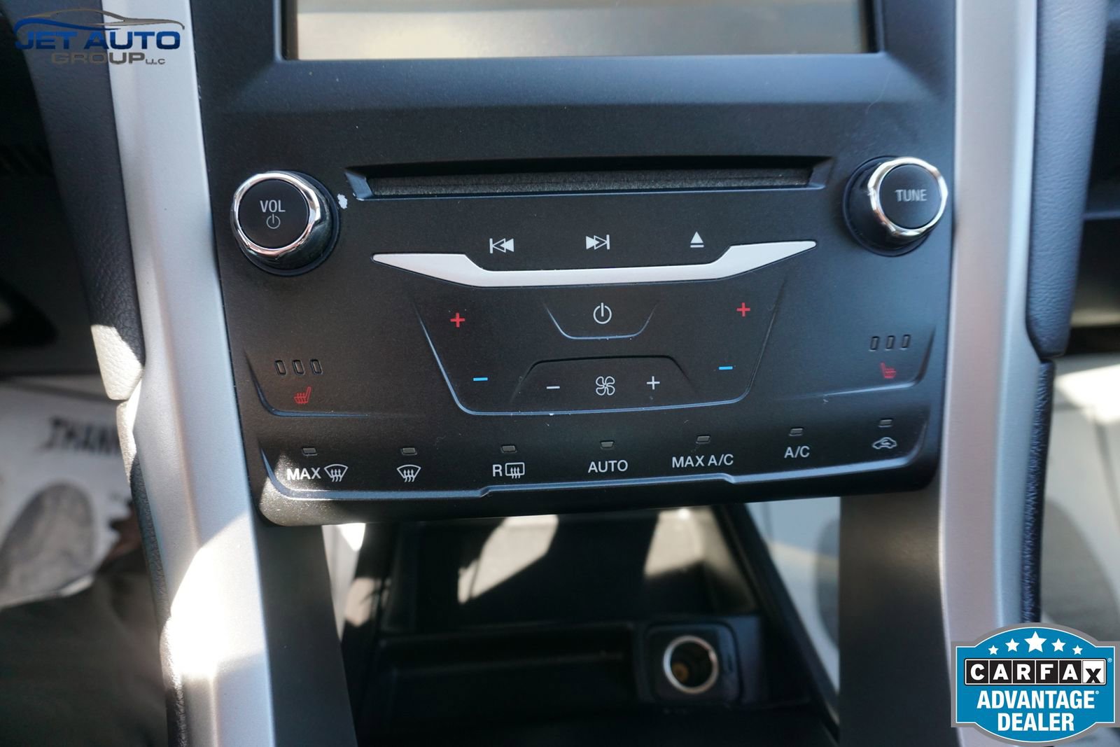 Used 2014 Ford Fusion SE w/ Equipment Group 502A image 33