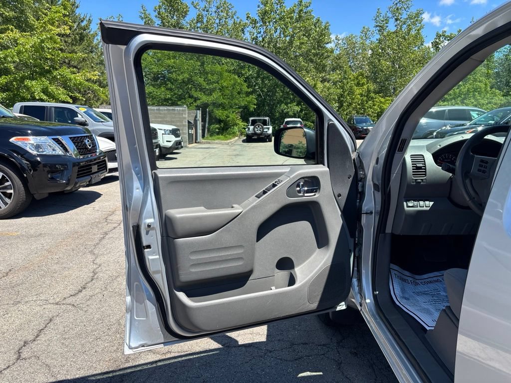 Used 2019 Nissan Frontier SV AWD/4WD image 15