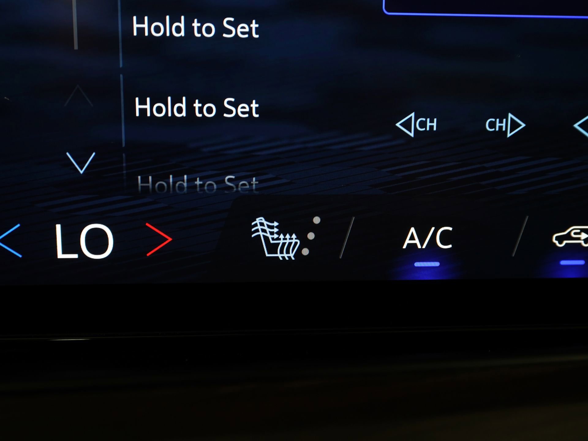 Used 2026 Chevrolet Tahoe Z71 w/ Comfort Package image 26