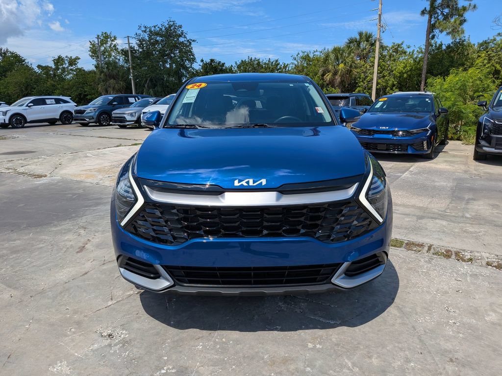 Certified 2024 Kia Sportage EX FWD image 3