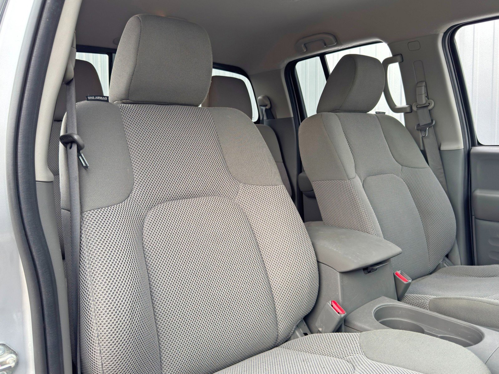 Used 2019 Nissan Frontier SV image 28