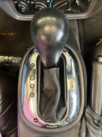 Used 2002 Chrysler Prowler RWD image 29