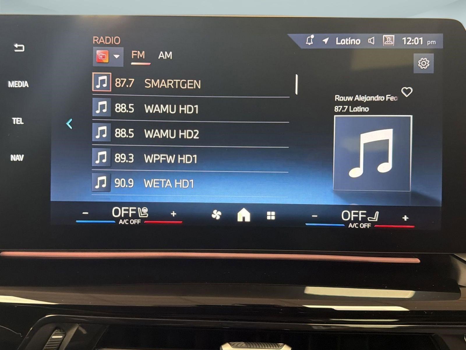 Certified 2025 BMW X1 xDrive28i w/ Technology Package image 22